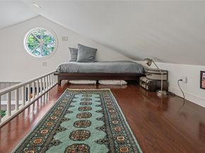 221 Park LN, Austin TX 78704