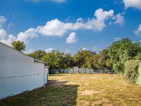 6405 Torres ST, Austin TX 78741