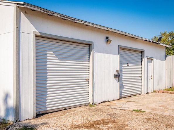 6405 Torres ST, Austin TX 78741