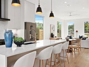 1104 Gunter ST 1/2, Austin TX 78702