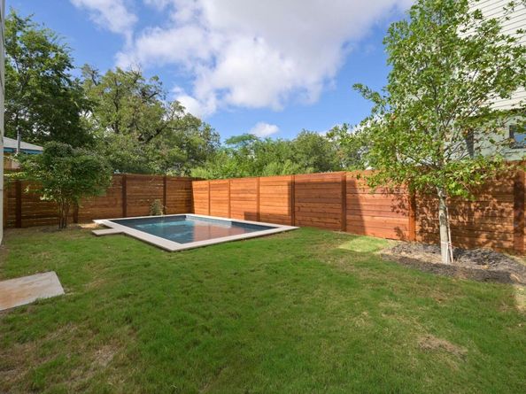 1104 Gunter ST 1/2, Austin TX 78702