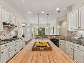 11213 Woodland Hills TRL, Austin TX 78732