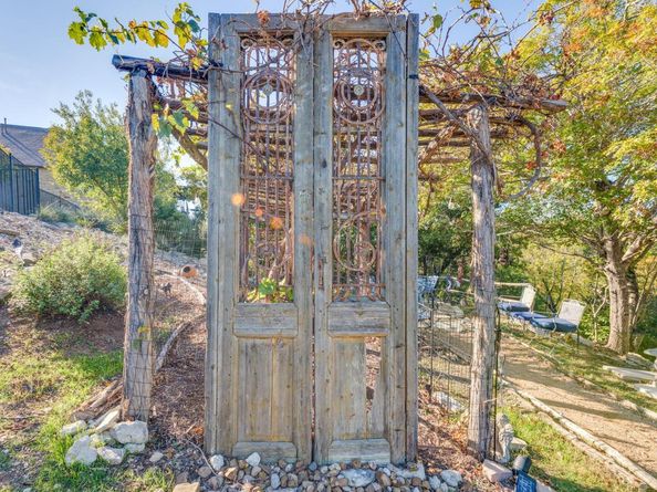 306 Tavish TRL, Austin TX 78738