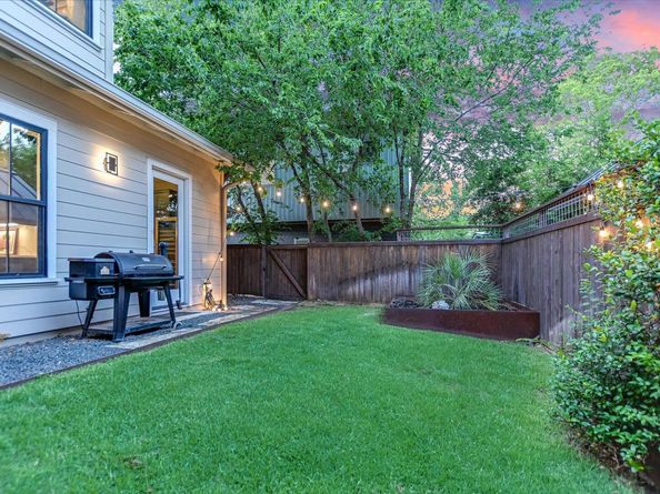 1305 Kinney Ave 1, Austin TX 78704