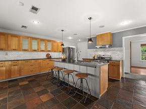 4330 Parkwood RD, Austin TX 78722