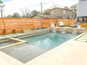 1021 Wakefield DR, Houston TX 77018