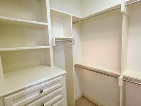 1021 Wakefield DR, Houston TX 77018