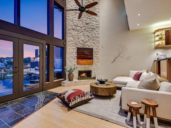 1325 Spyglass DR, Austin TX 78746
