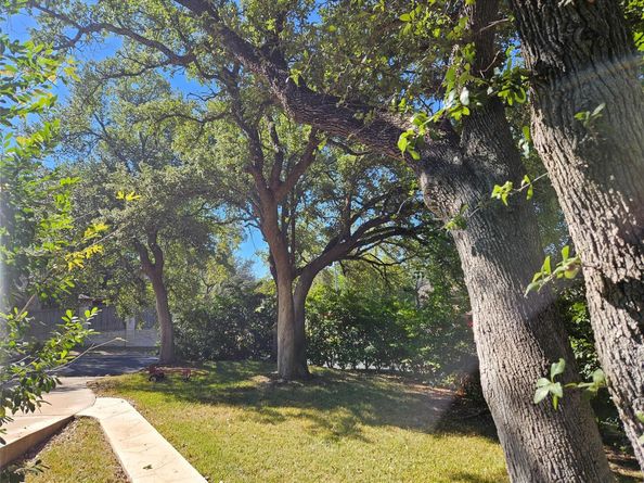 300 Norwood W ST W, Georgetown TX 78628