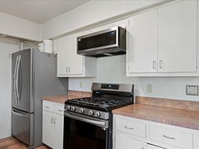 8102 Shadowood DR, Austin TX 78757