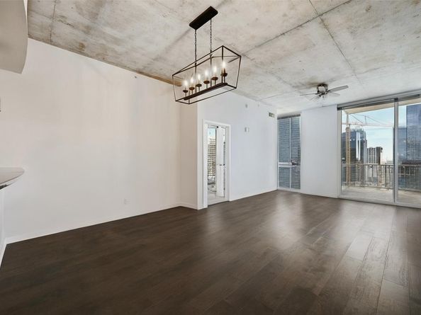 360 Nueces ST 1809, Austin TX 78701