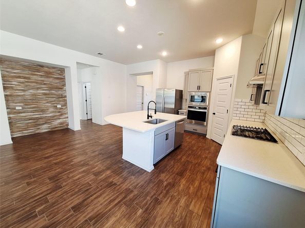 1104 River Vista RD, Georgetown TX 78628