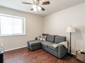 2404 Christoff LOOP, Austin TX 78748