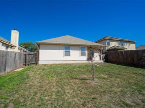 2404 Christoff LOOP, Austin TX 78748