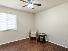 2404 Christoff LOOP, Austin TX 78748