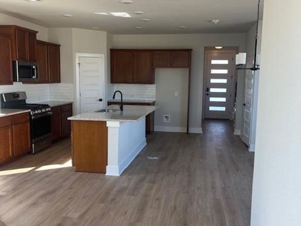 328 Blue Oasis DR, Leander TX 78641