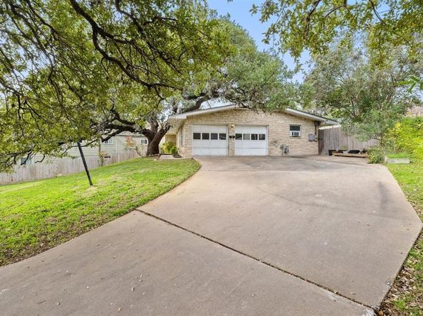 601 Sandringham CIR, Austin TX 78704