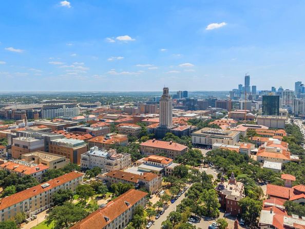 2502 Leon ST 511, Austin TX 78705