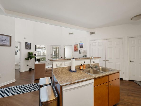 2502 Leon ST 511, Austin TX 78705