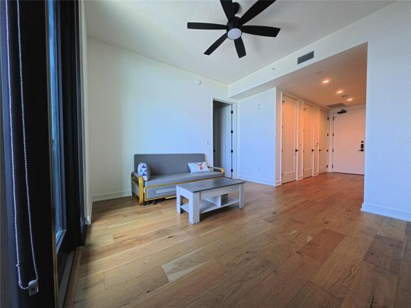 84 East Ave 3808, Austin TX 78701