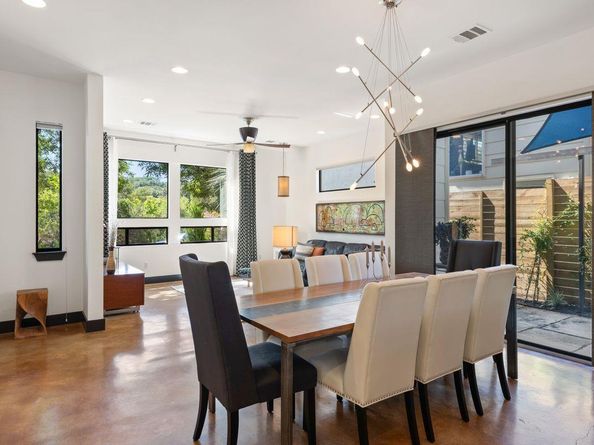2104 East Side DR, Austin TX 78704