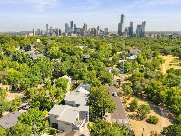 2104 East Side DR, Austin TX 78704