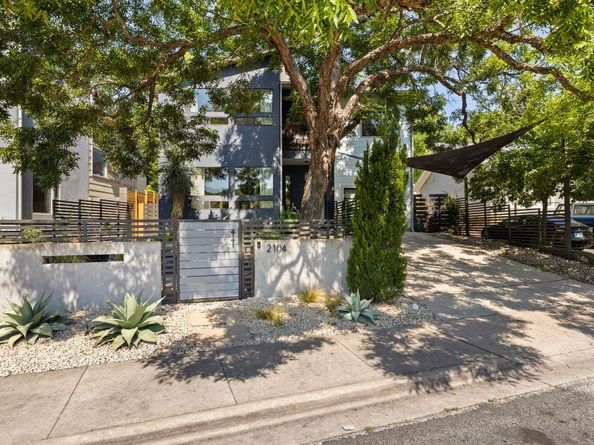2104 East Side DR, Austin TX 78704