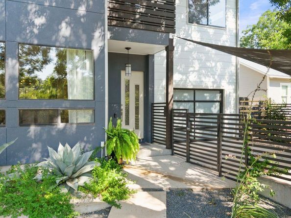 2104 East Side DR, Austin TX 78704