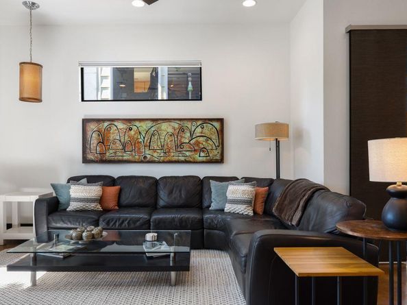 2104 East Side DR, Austin TX 78704