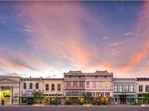 133 Three Oaks LN, Georgetown TX 78628