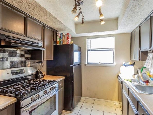 2104 Old West PL, Round Rock TX 78681