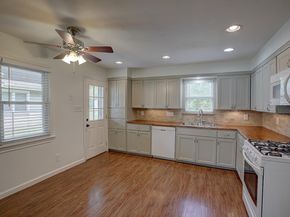 1307 Vine ST, Georgetown TX 78626
