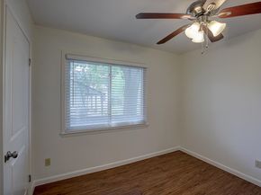 1307 Vine ST, Georgetown TX 78626