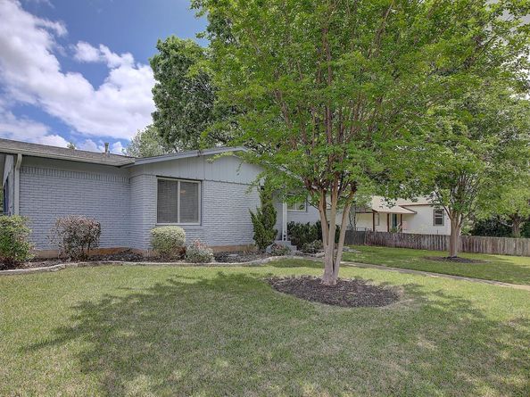 1307 Vine ST, Georgetown TX 78626