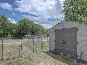 1307 Vine ST, Georgetown TX 78626