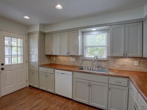 1307 Vine ST, Georgetown TX 78626