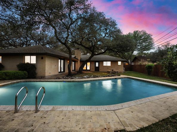 8709 Honeysuckle TRL, Austin TX 78759