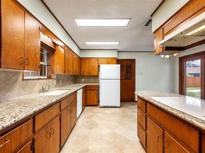 8709 Honeysuckle TRL, Austin TX 78759