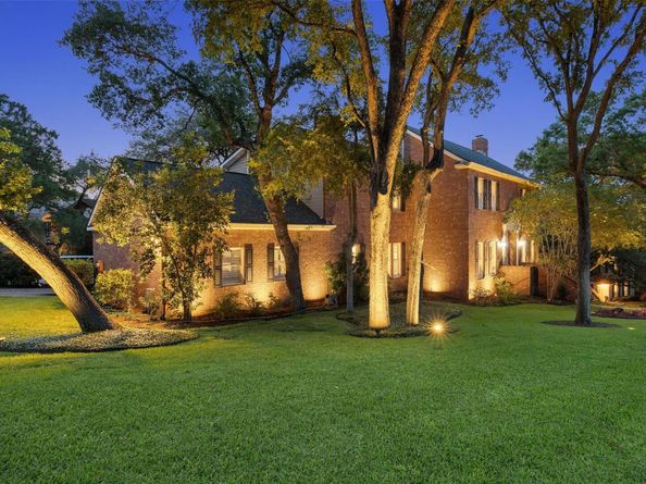 2922 Thousand Oaks DR, Austin TX 78746