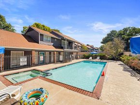 1840 Burton DR 172, Austin TX 78741