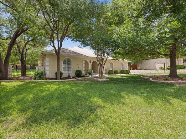 606 Explorer, Lakeway TX 78734