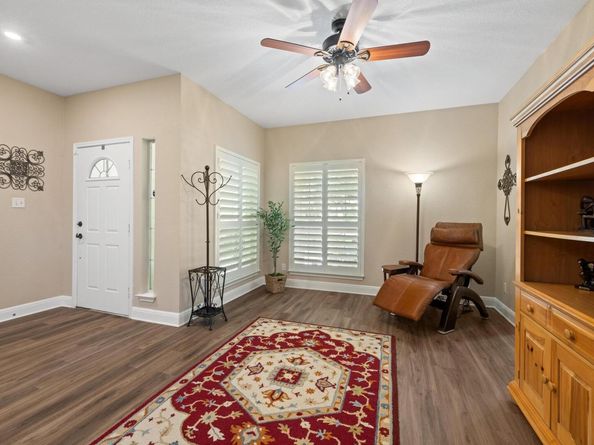 606 Explorer, Lakeway TX 78734