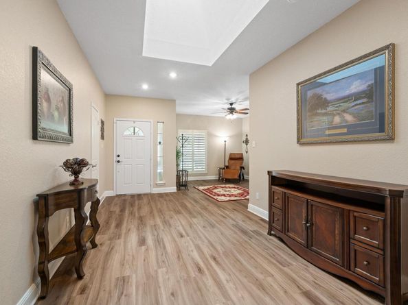 606 Explorer, Lakeway TX 78734