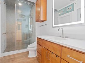 1900 Barton Springs RD 3031, Austin TX 78704