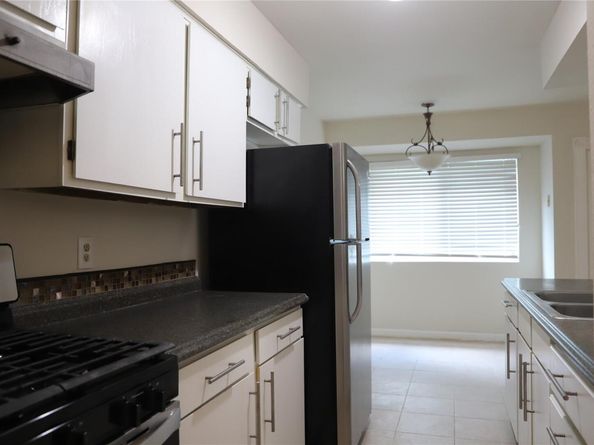 7807 Bixler DR, Austin TX 78744