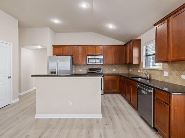 1900 Main ST, Cedar Park TX 78613