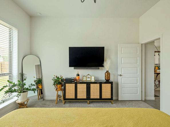 208 Dycus BND, Liberty Hill TX 78642