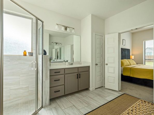 208 Dycus BND, Liberty Hill TX 78642