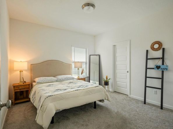 208 Dycus BND, Liberty Hill TX 78642