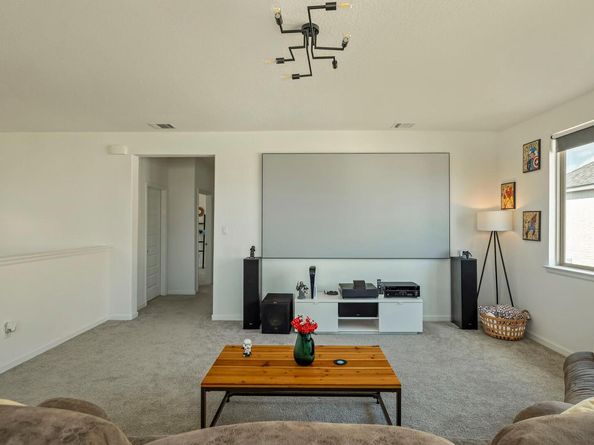 208 Dycus BND, Liberty Hill TX 78642